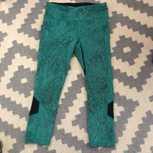 Pace Rival Crop w Mesh - Size 6